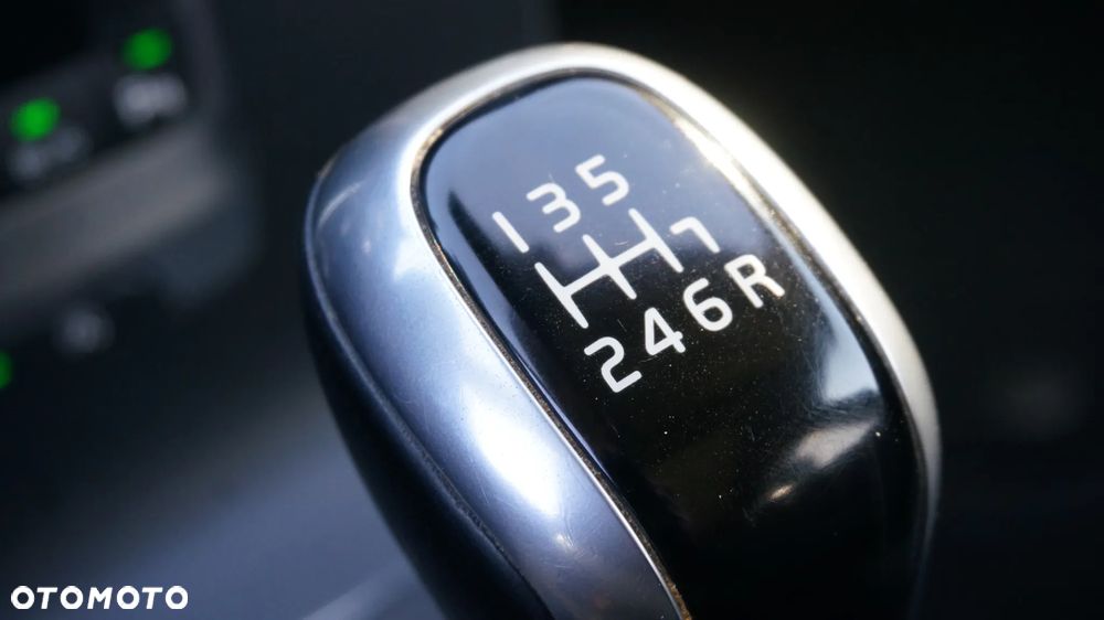 Volvo V40 Cross Country D3 Drive-E Momentum - 26