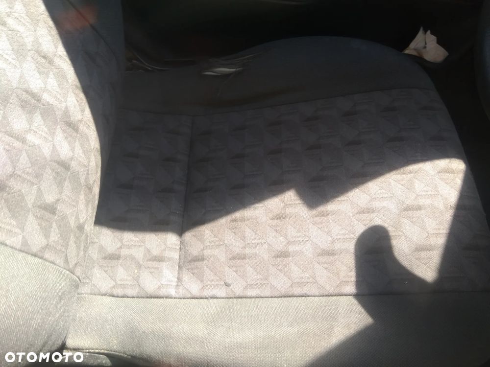 Opel Astra H komplet foteli - 6