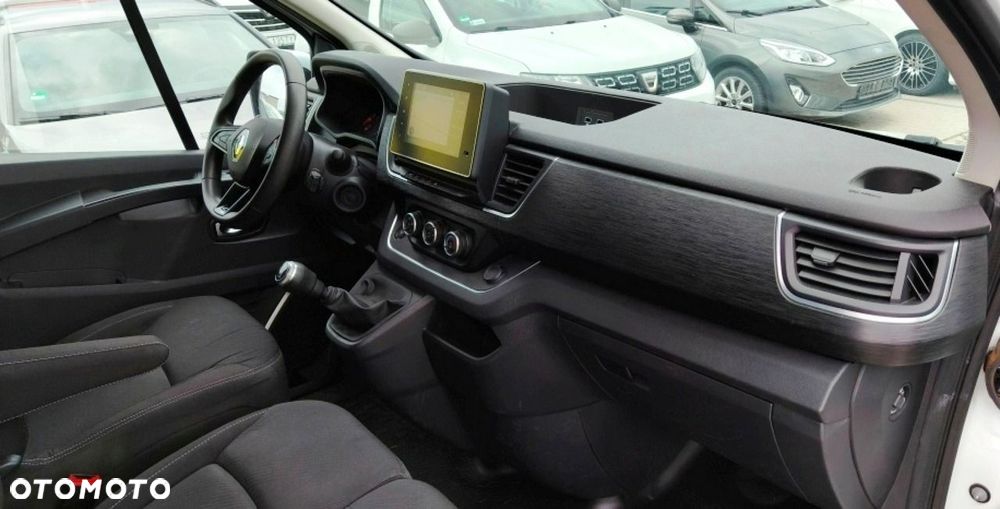 Renault Trafic - 10
