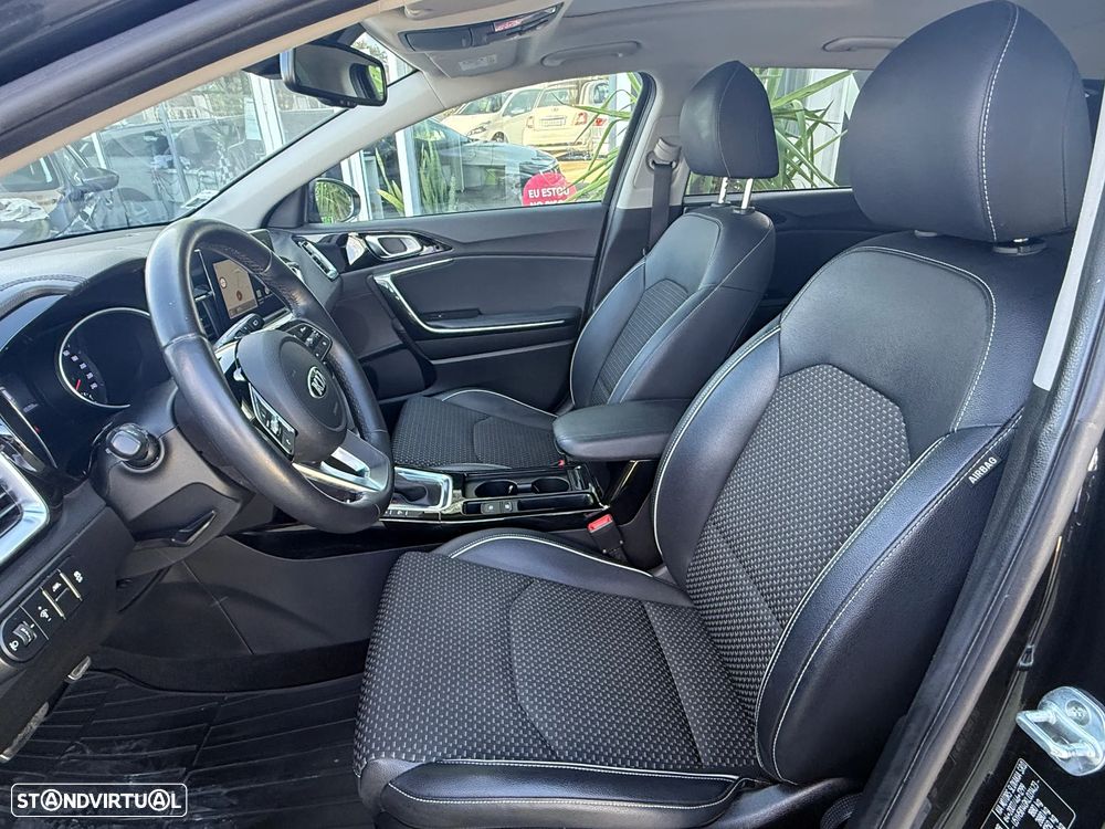 Kia Ceed SW 1.4 T-GDI DCT OPF Platinum Edition - 14