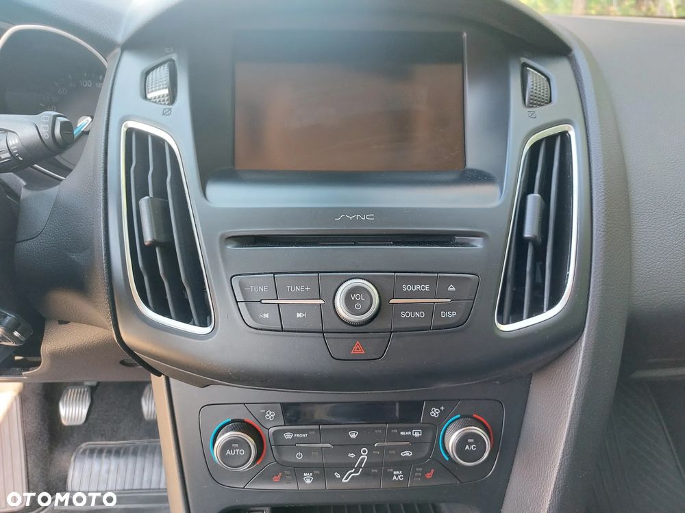 Ford Focus 1.0 EcoBoost Trend - 12