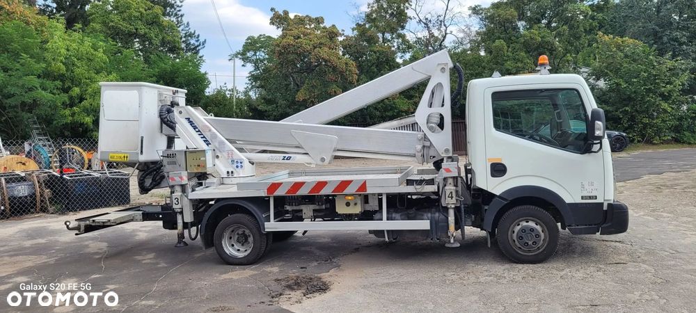 Nissan NV400 - 2