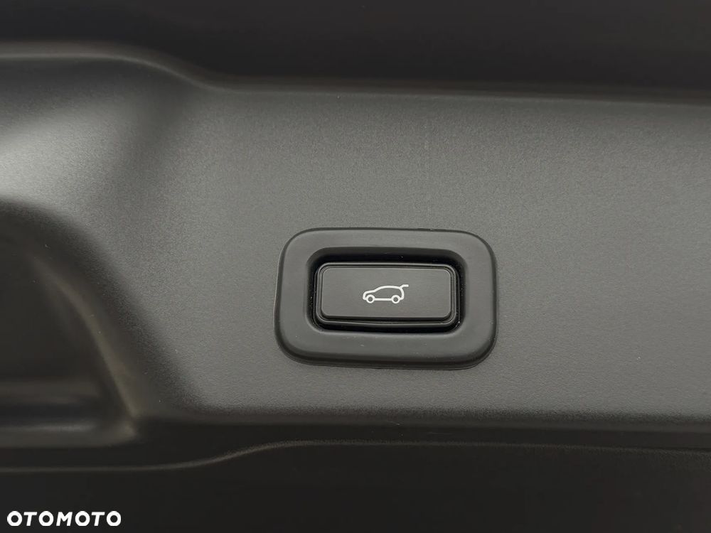 Land Rover Range Rover Evoque D180 R-Dynamic SE - 36