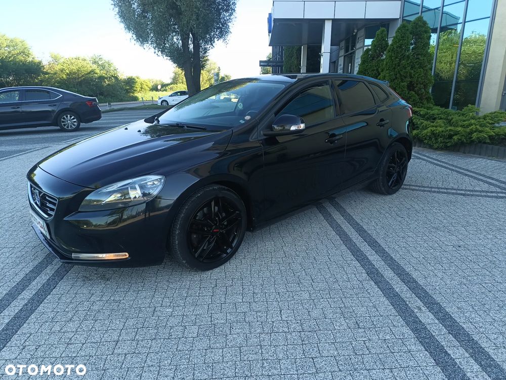 Volvo V40 D4 Momentum - 25