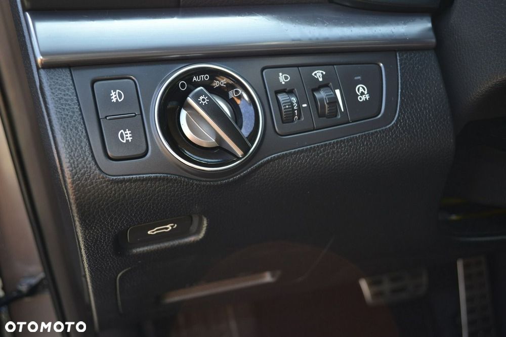 Hyundai i40 Kombi 1.7 CRDi DCT Premium - 20