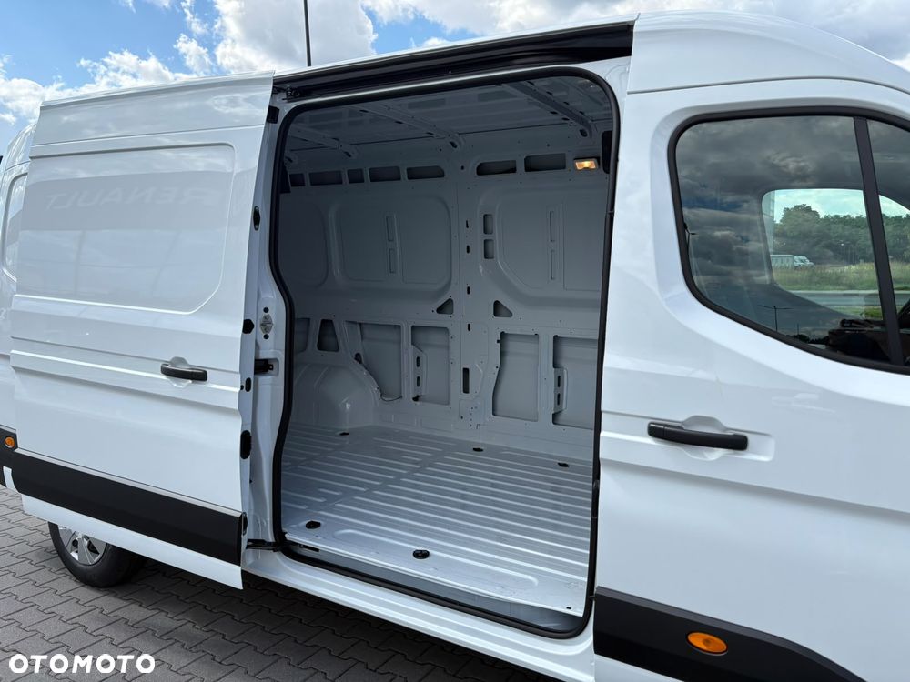 Renault Master Advance Furgon L3H2 2.0dCi 150 KM - 7