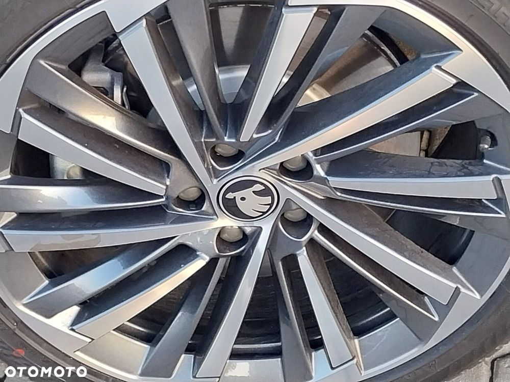 Skoda Superb 2.0 TSI 4x4 L&K DSG - 17