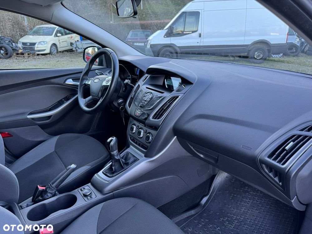 Ford Focus - 15
