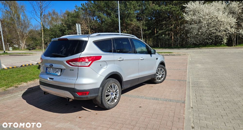 Ford Kuga 1.6 EcoBoost 4WD Titanium - 4