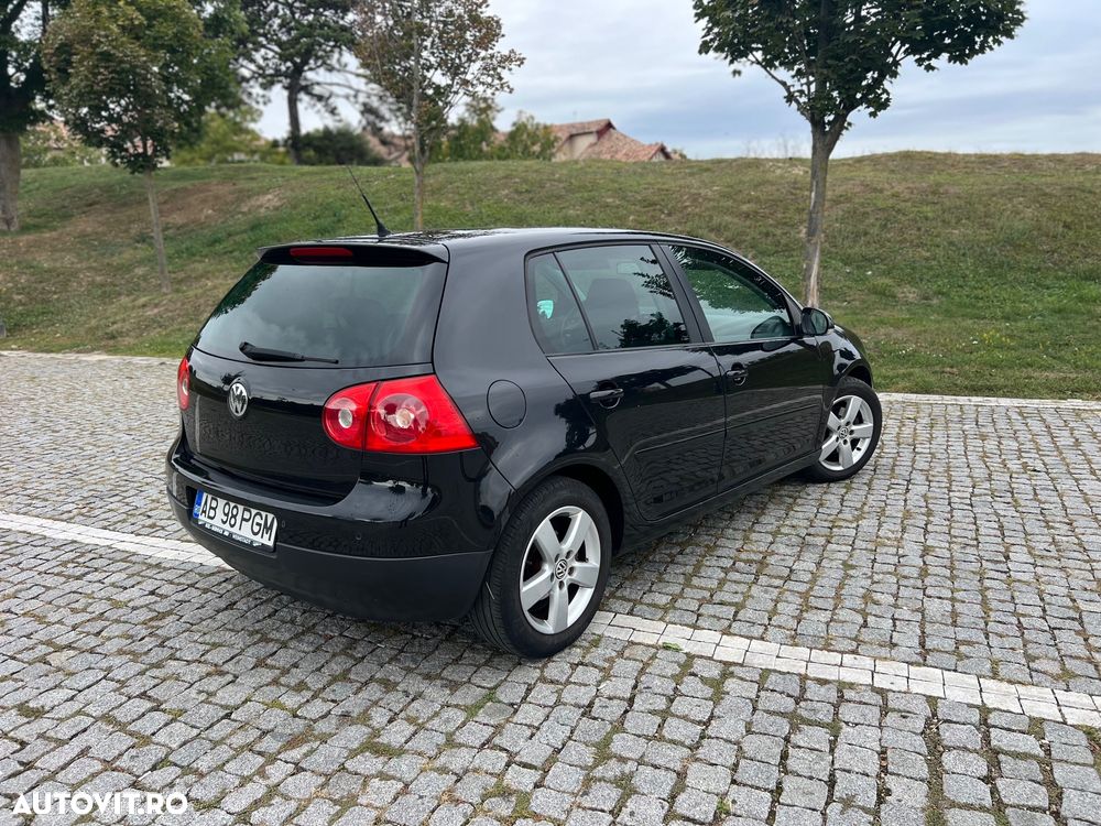 Volkswagen Golf 1.6 Comfortline - 4