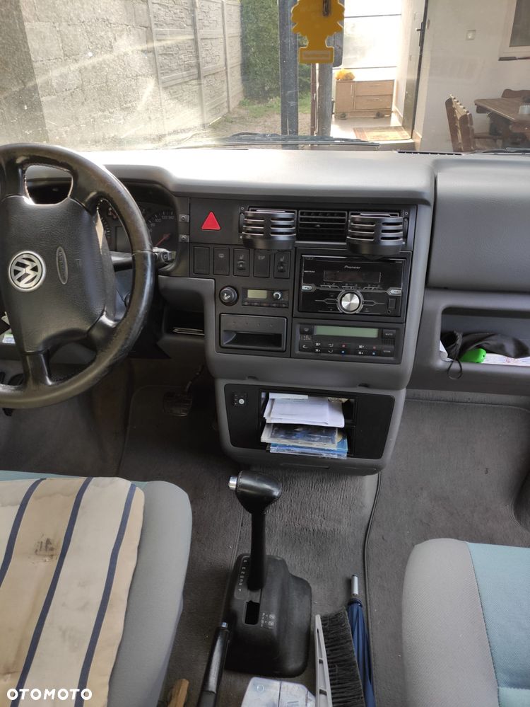 Volkswagen Multivan Standard - 8