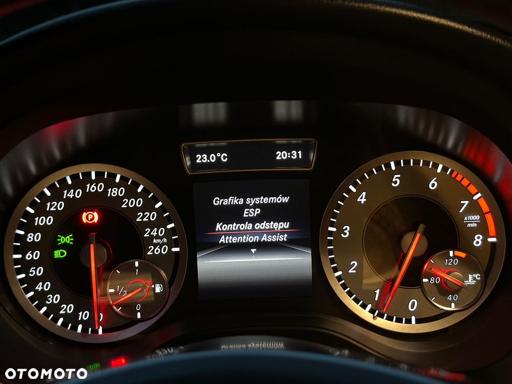 Mercedes-Benz Klasa A 180 (BlueEFFICIENCY) AMG Sport - 27