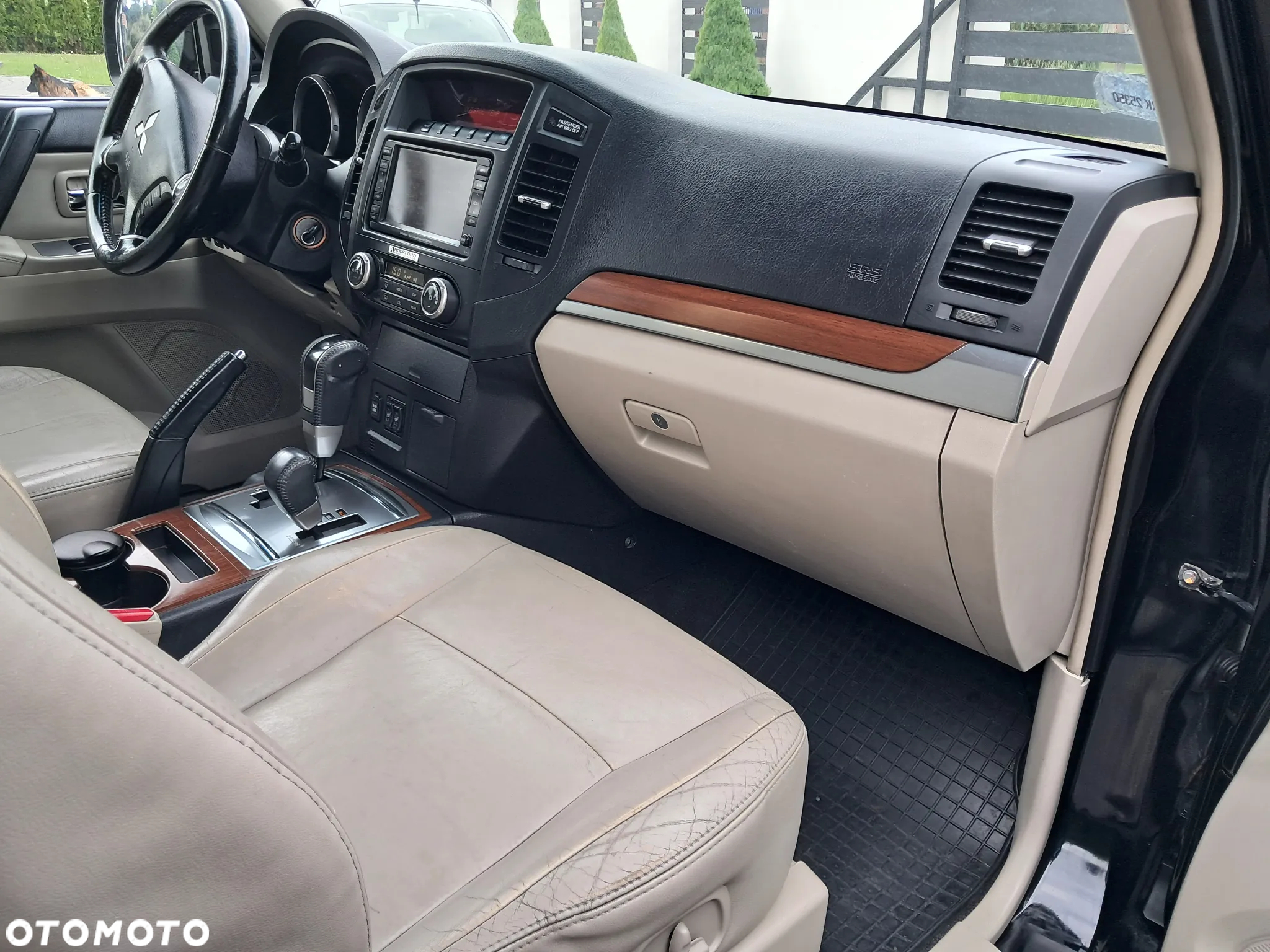 Mitsubishi Pajero 3.2 DID Alpine Edition - 23