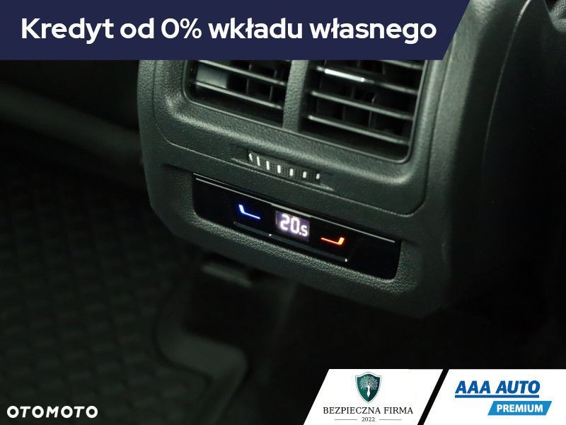 Volkswagen Touran - 14