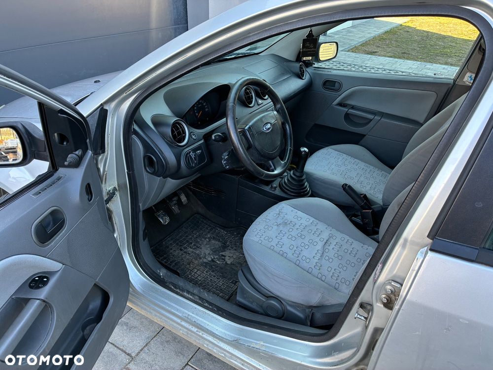 Ford Fiesta - 6