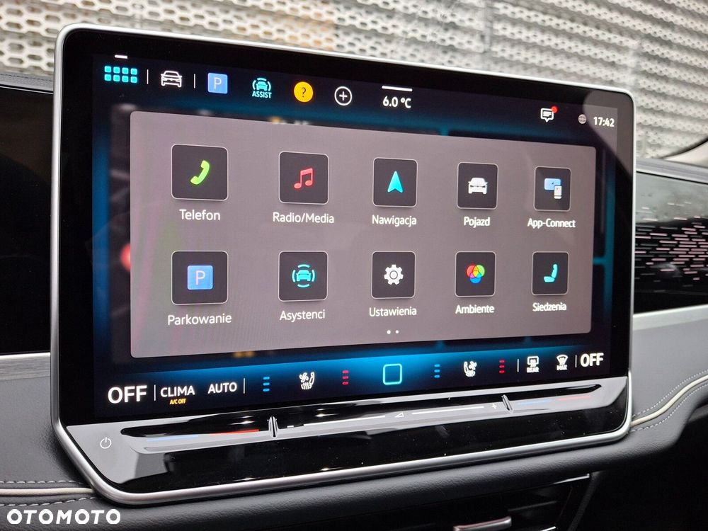 Volkswagen Passat - 12