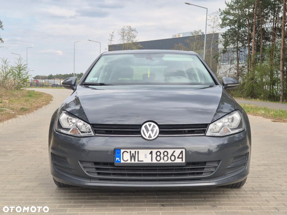 Volkswagen Golf - 2