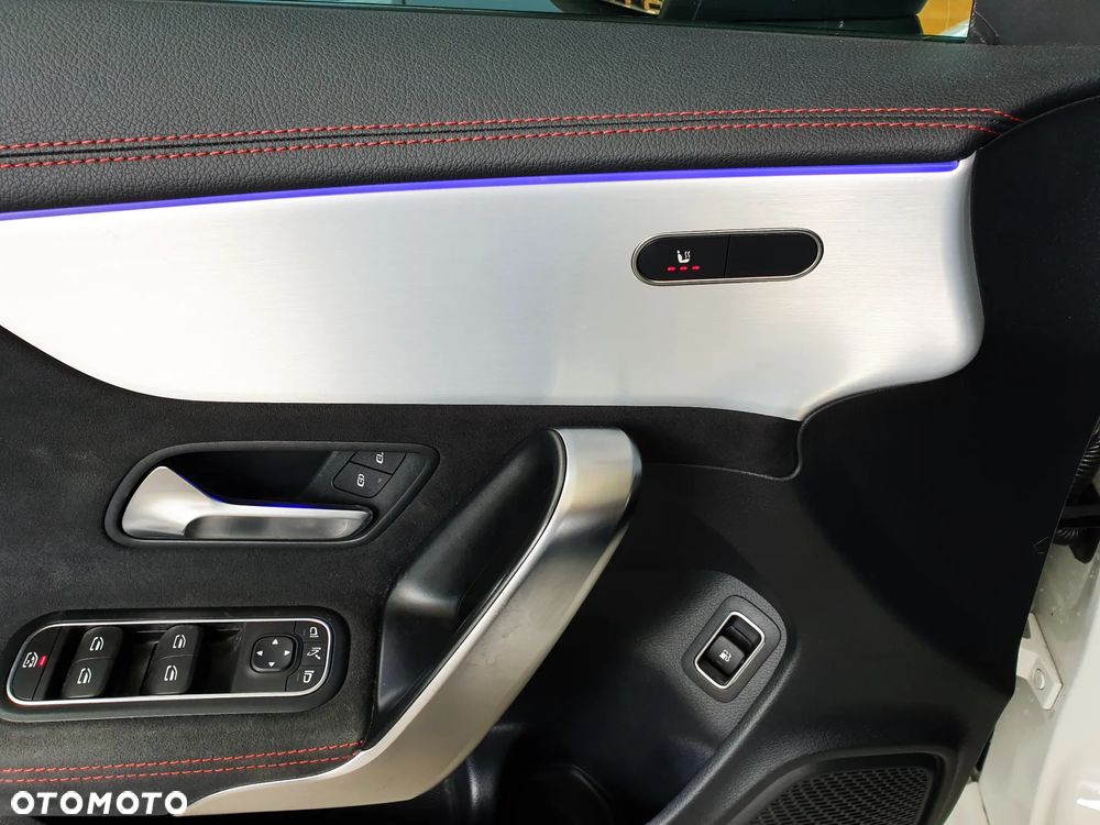 Mercedes-Benz CLA ver-250-e-amg-line-8g--dct - 20