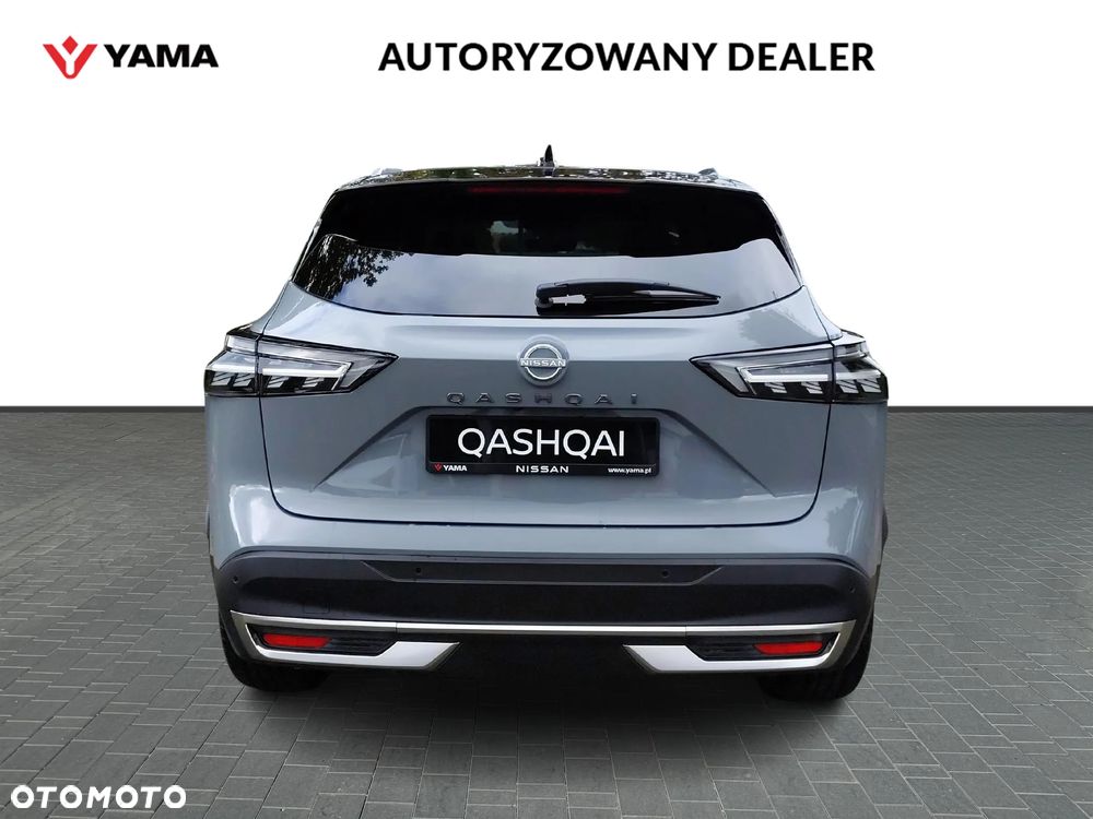 Nissan Qashqai 1.3 DIG-T mHEV 4x4 Tekna Xtronic - 4
