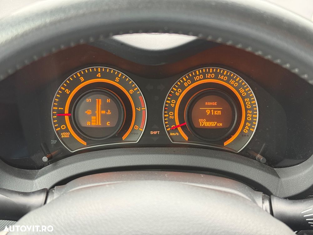 Toyota Auris 1.6 Sol - 11