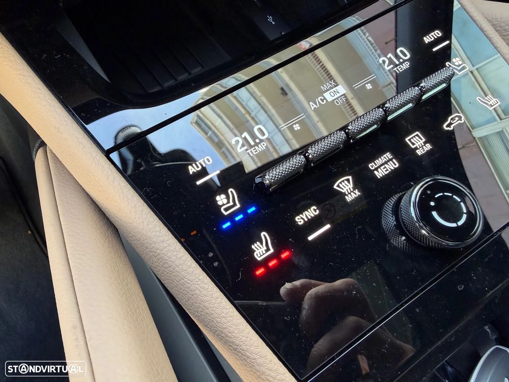 Porsche Cayenne - 14