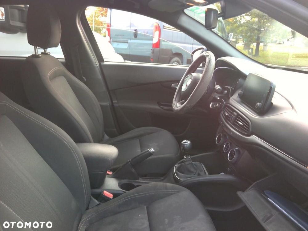 Fiat Tipo 1.4 T-Jet 16v S-Design - 8