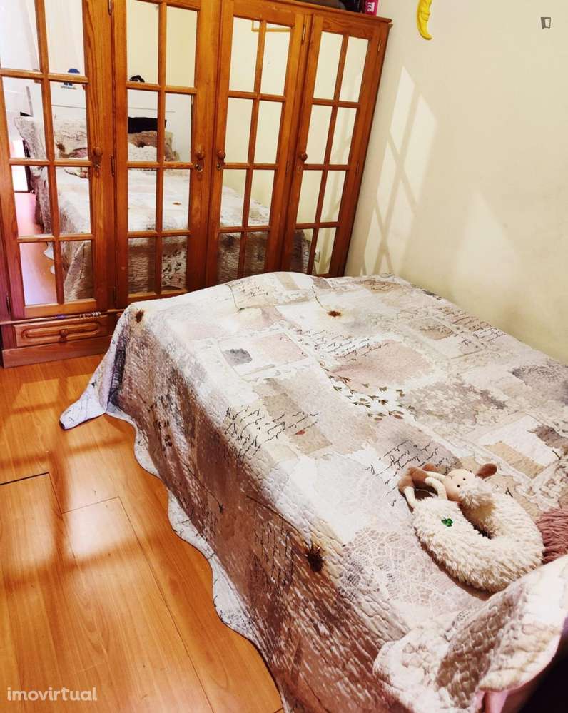 Quarto - localizado em Penha de França Lisbon - Grande imagem: 4/10