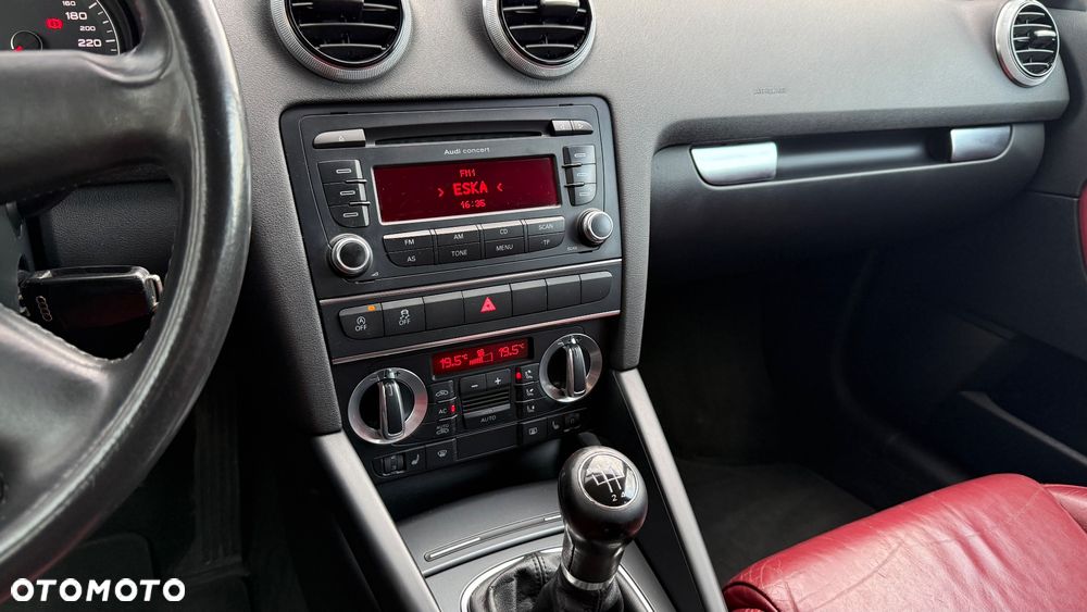 Audi A3 Sportback 1.6 TDI DPF Ambition - 8