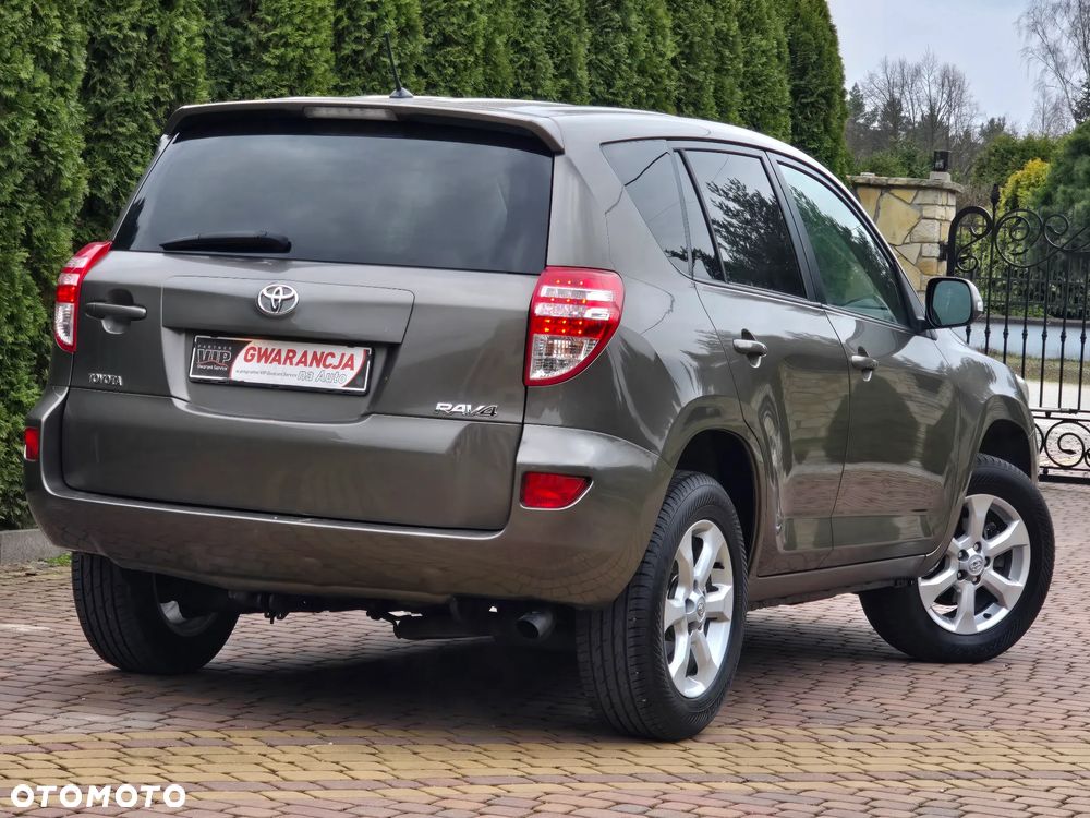 Toyota RAV4 2.0 VVT-i Premium - 2