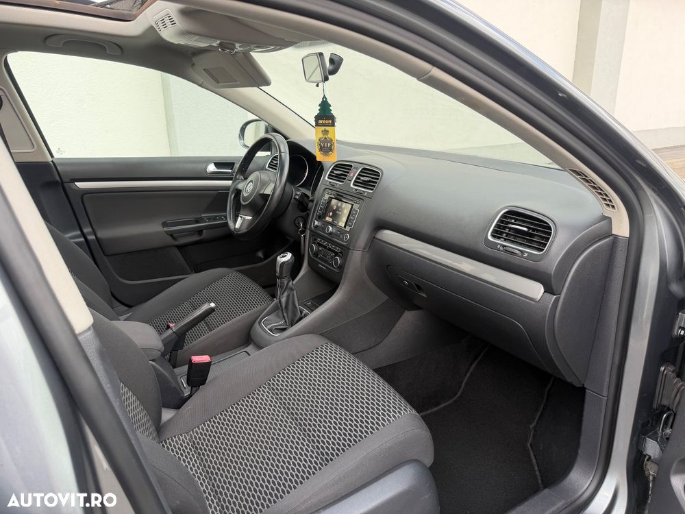 VOLKSWAGEN Golf 2011 — imagine 12