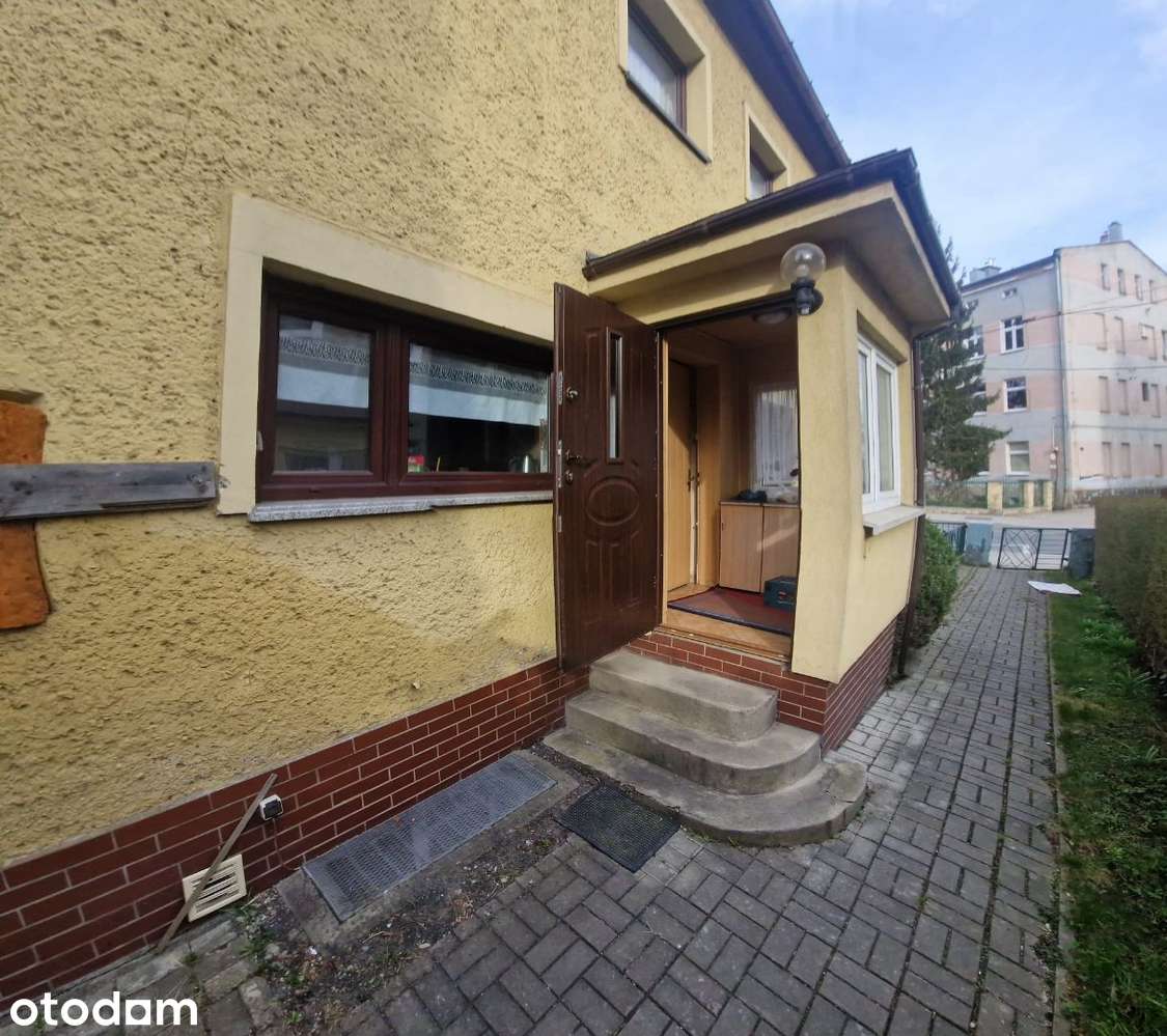 Dom szeregowy z 5 pokojami w Prudniku! Cena 450 000 zł. - Pełny obrazek: 2/13