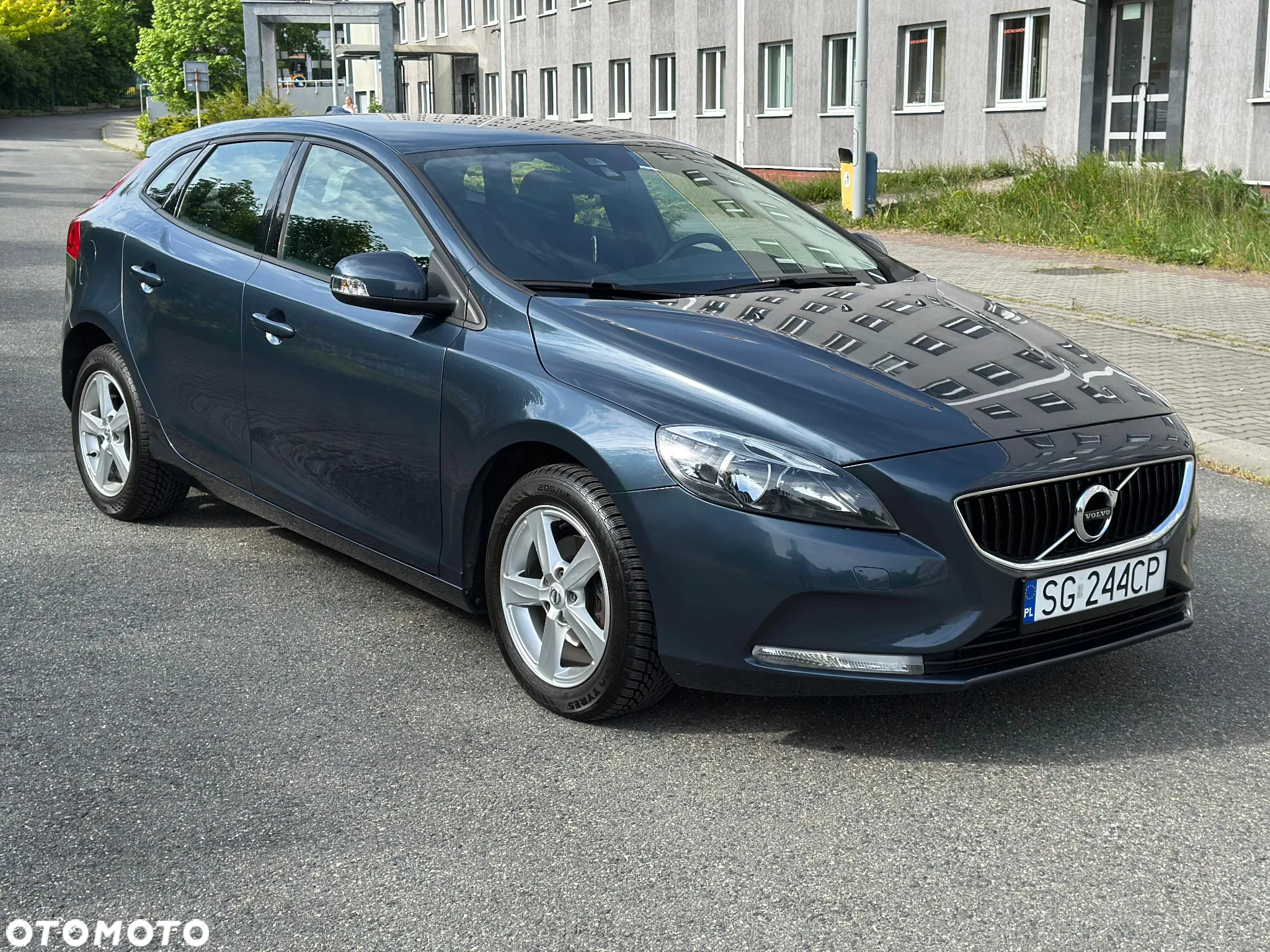 Volvo V40 D2 Drive-E Momentum - 3