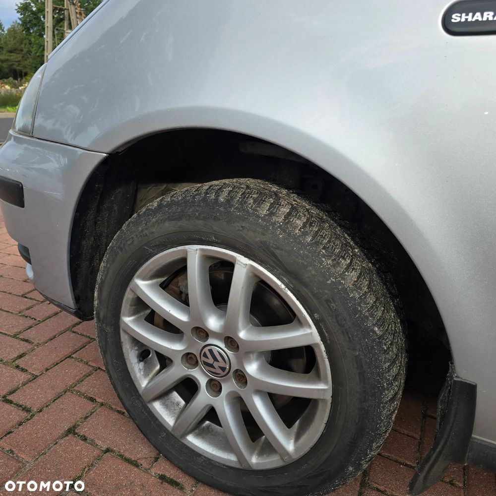 Volkswagen Sharan 1.9 TDI Comfortline - 11