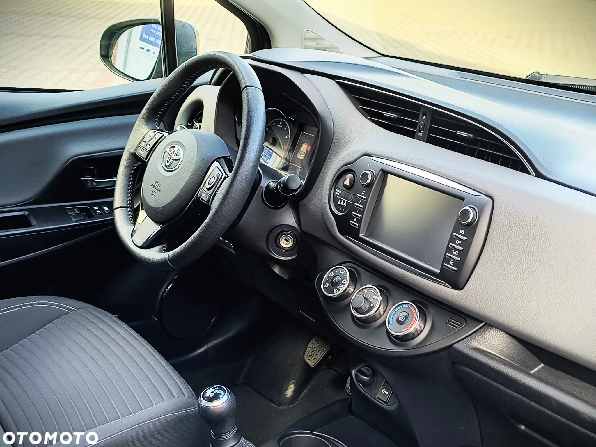 Toyota Yaris - 9