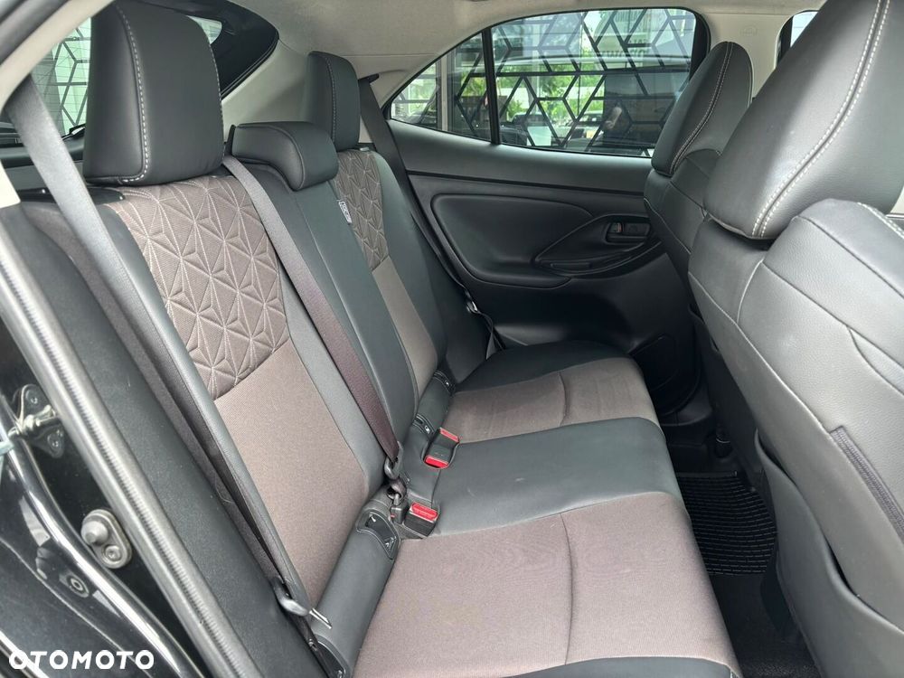 Toyota Yaris Cross Hybrid 1.5 Executive - 25
