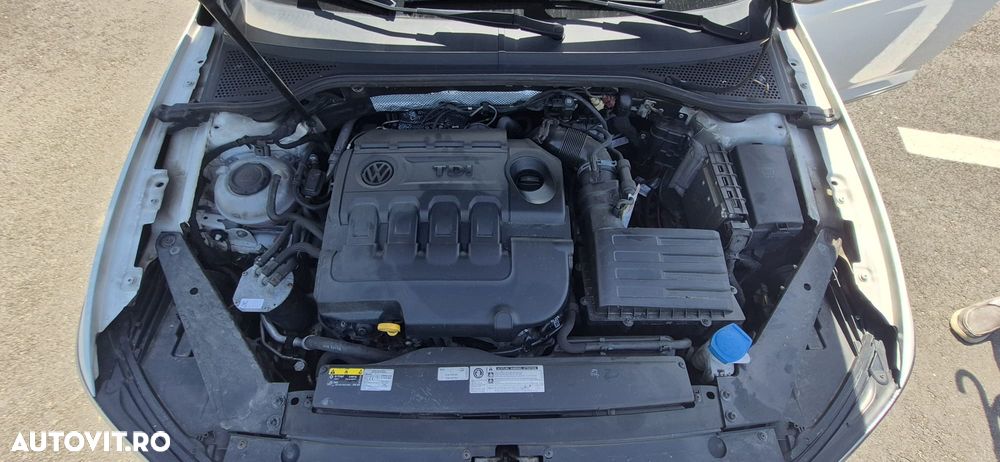 Volkswagen Passat - 18