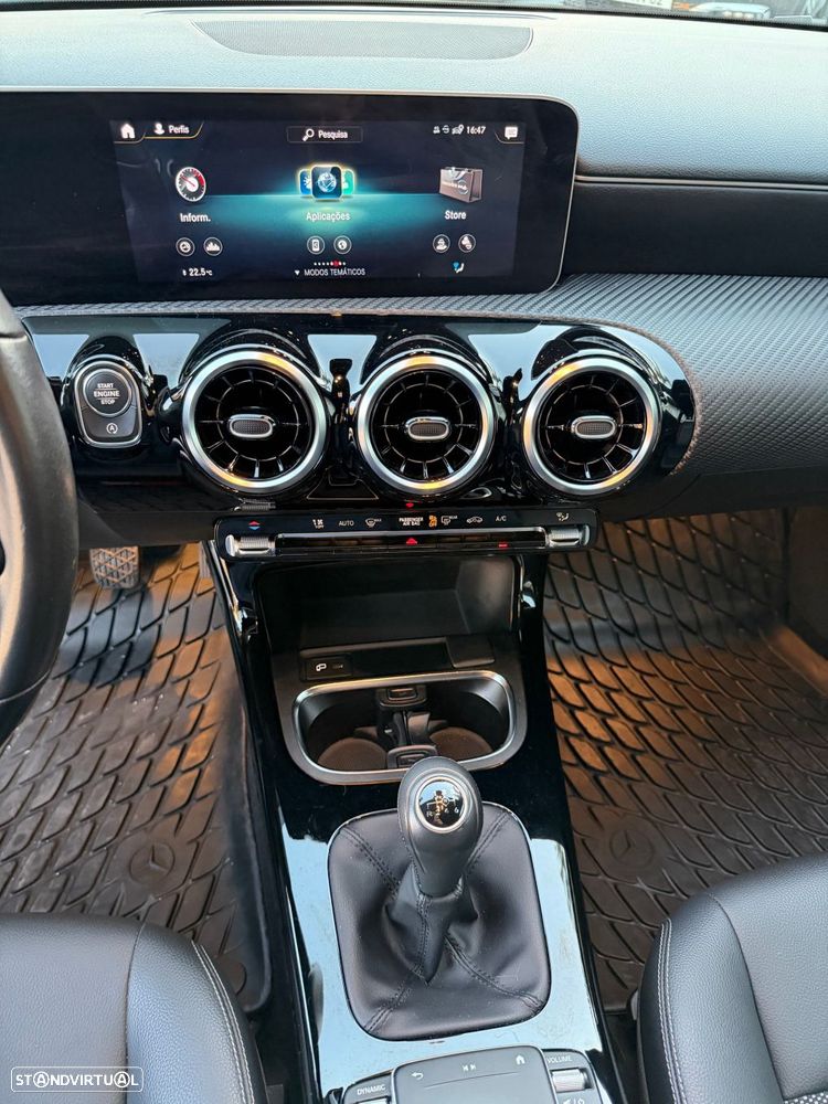 Mercedes-Benz CLA 180 d Shooting Brake Business Solutions - 17