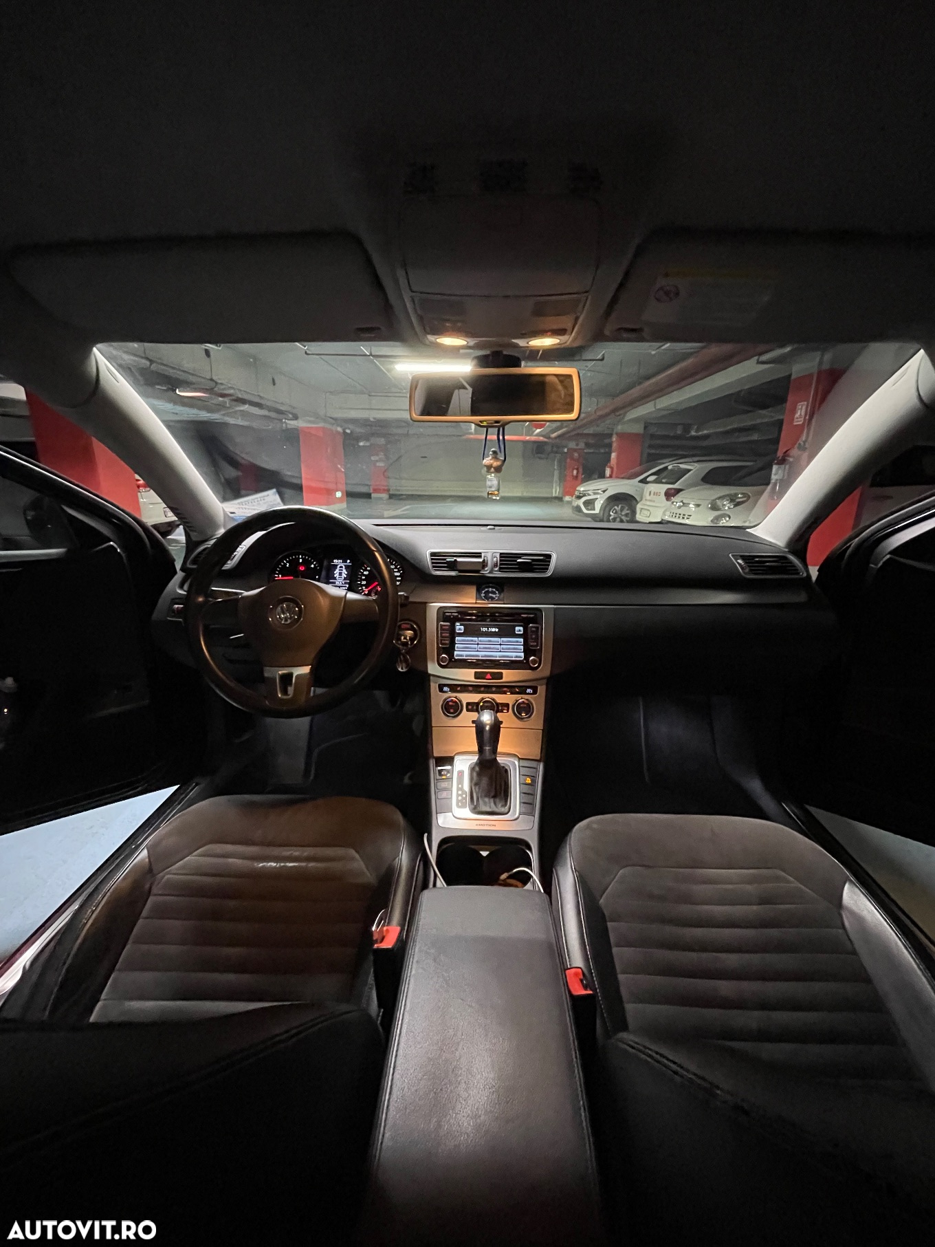 Volkswagen Passat - 13