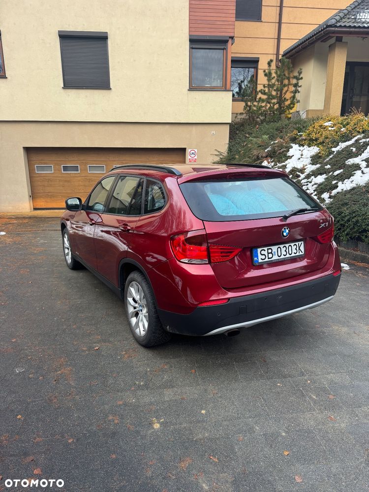 BMW X1 sDrive18i - 18