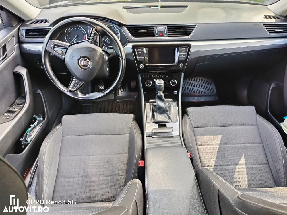 Skoda Superb 2.0 TDI Ambition - 9