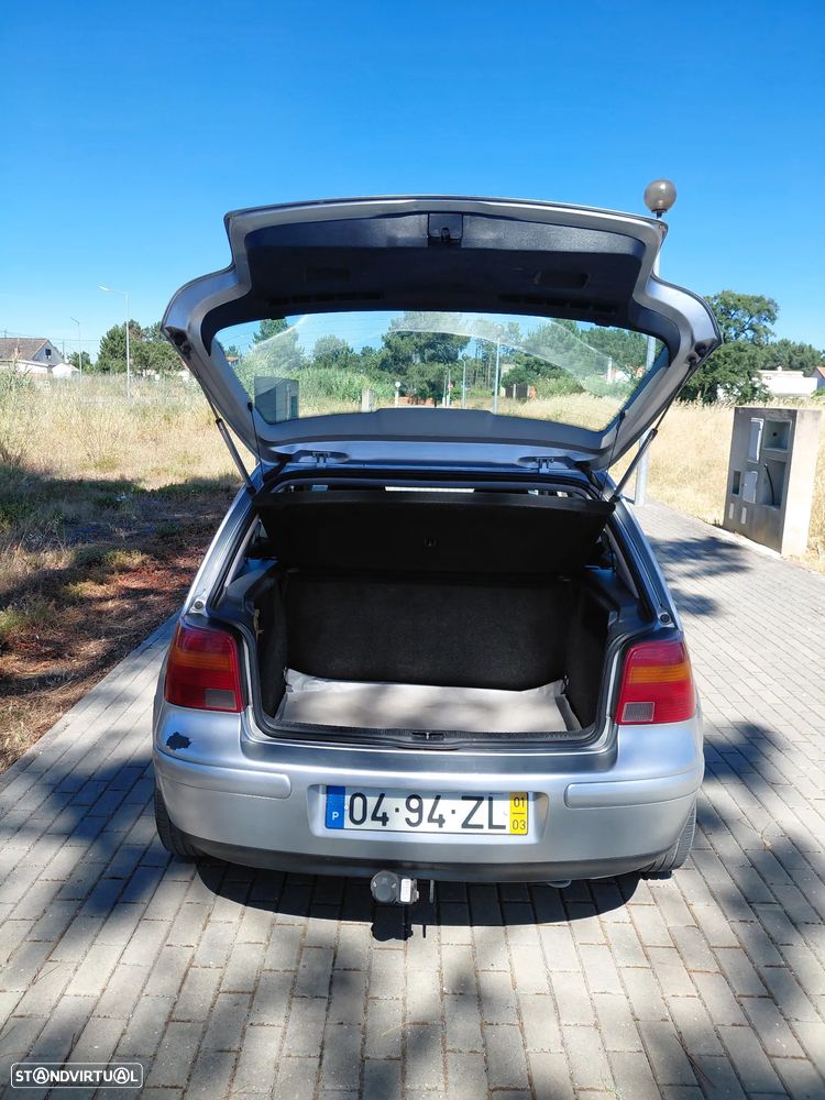 VW Golf - 5