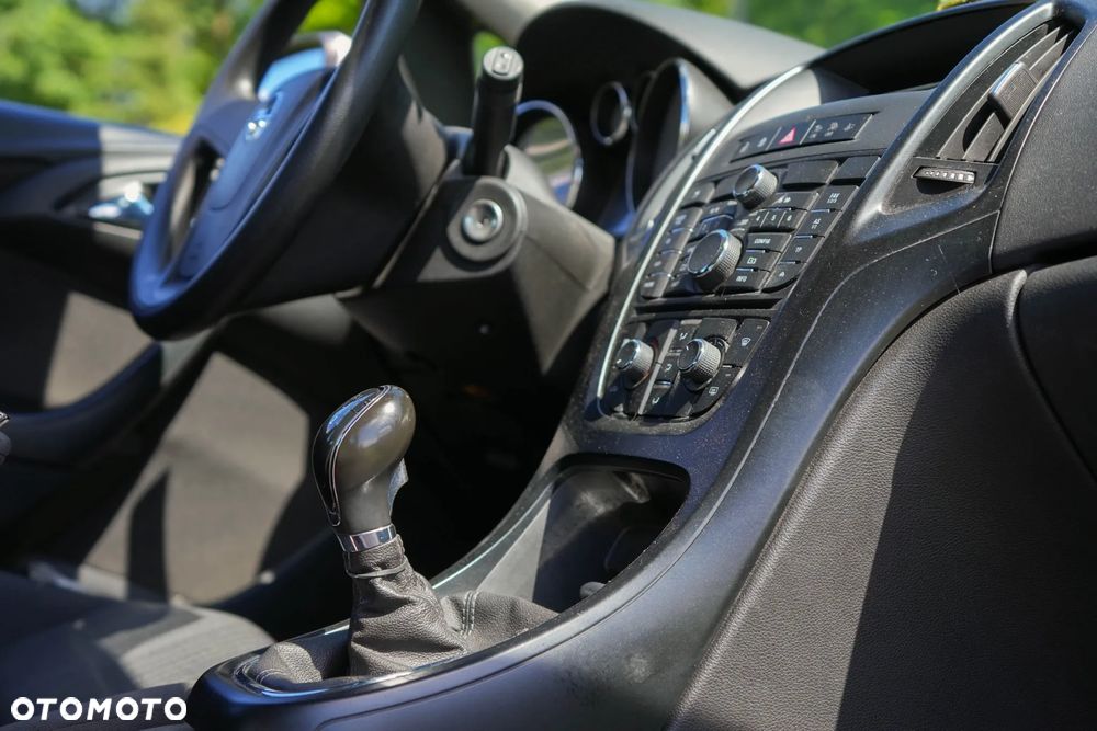 Opel Astra 1.6 Enjoy - 12