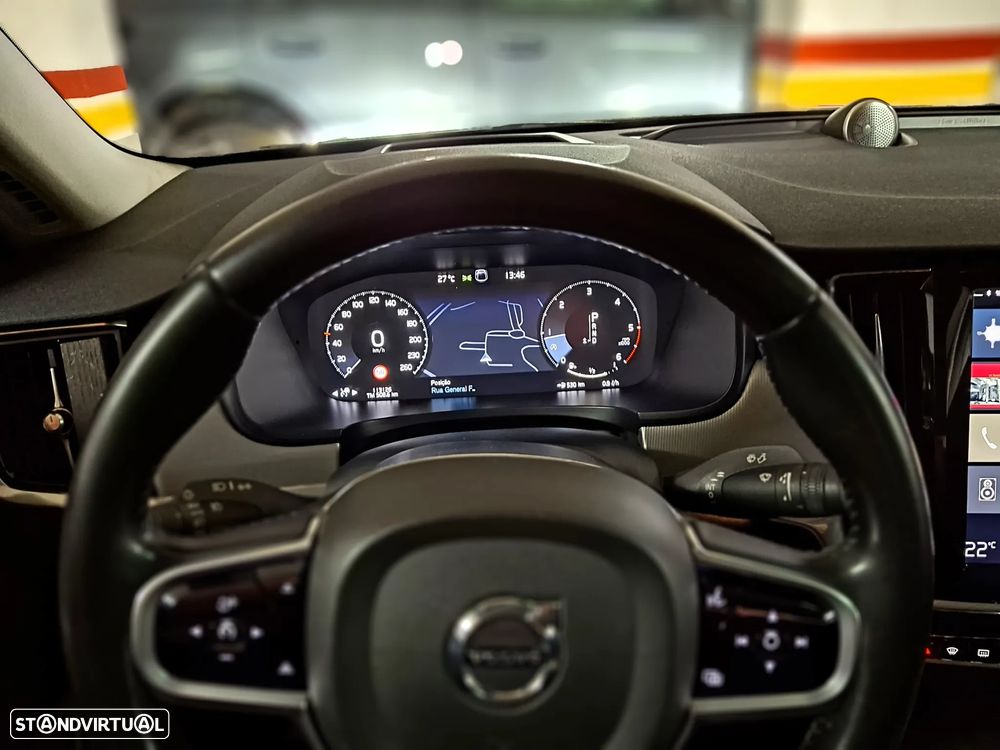 Volvo S90 D5 AWD Geartronic Momentum Pro - 13
