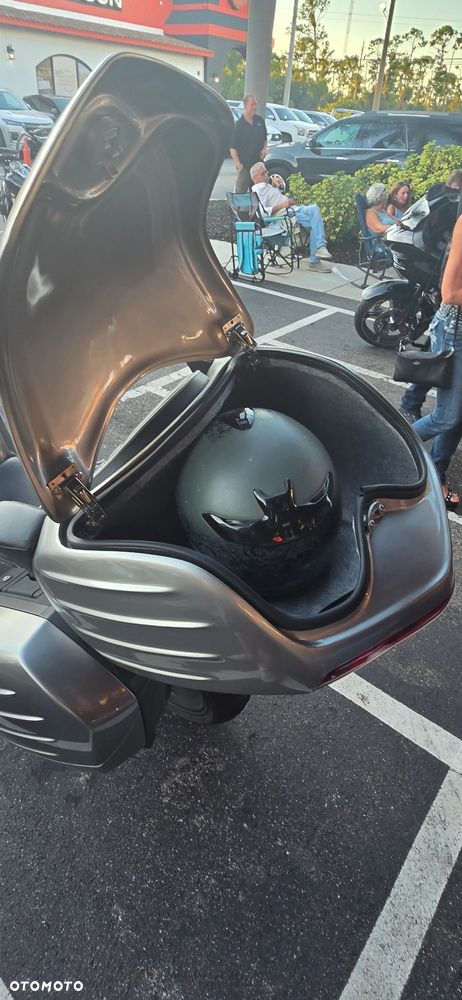 Kawasaki Concours - 10