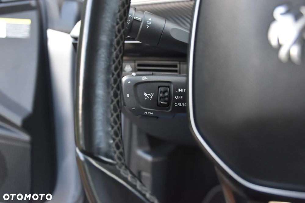 Peugeot 508 BlueHDi 130 Active Business-Paket - 24