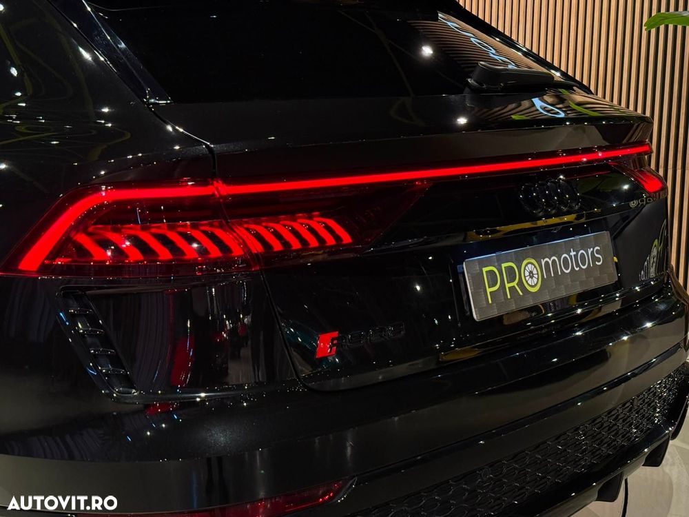 Audi RS Q8 - 15