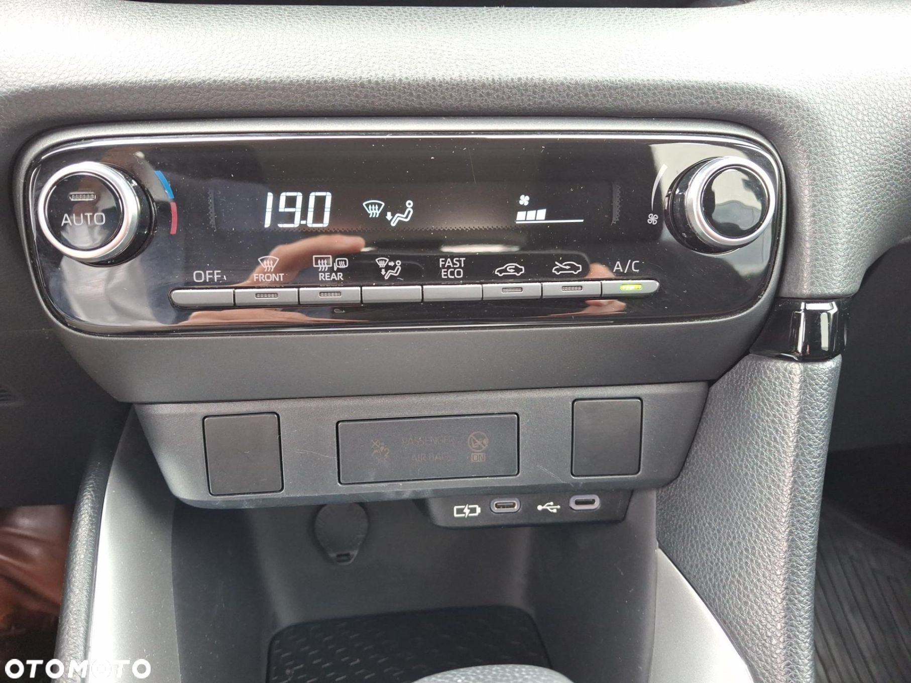 Toyota Yaris Hybrid 1.5 Comfort - 21