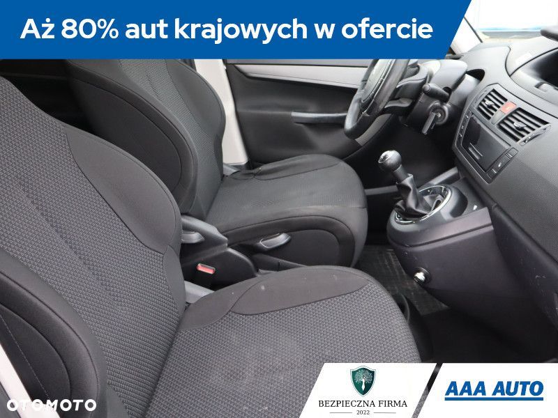 Citroën C4 Picasso - 11