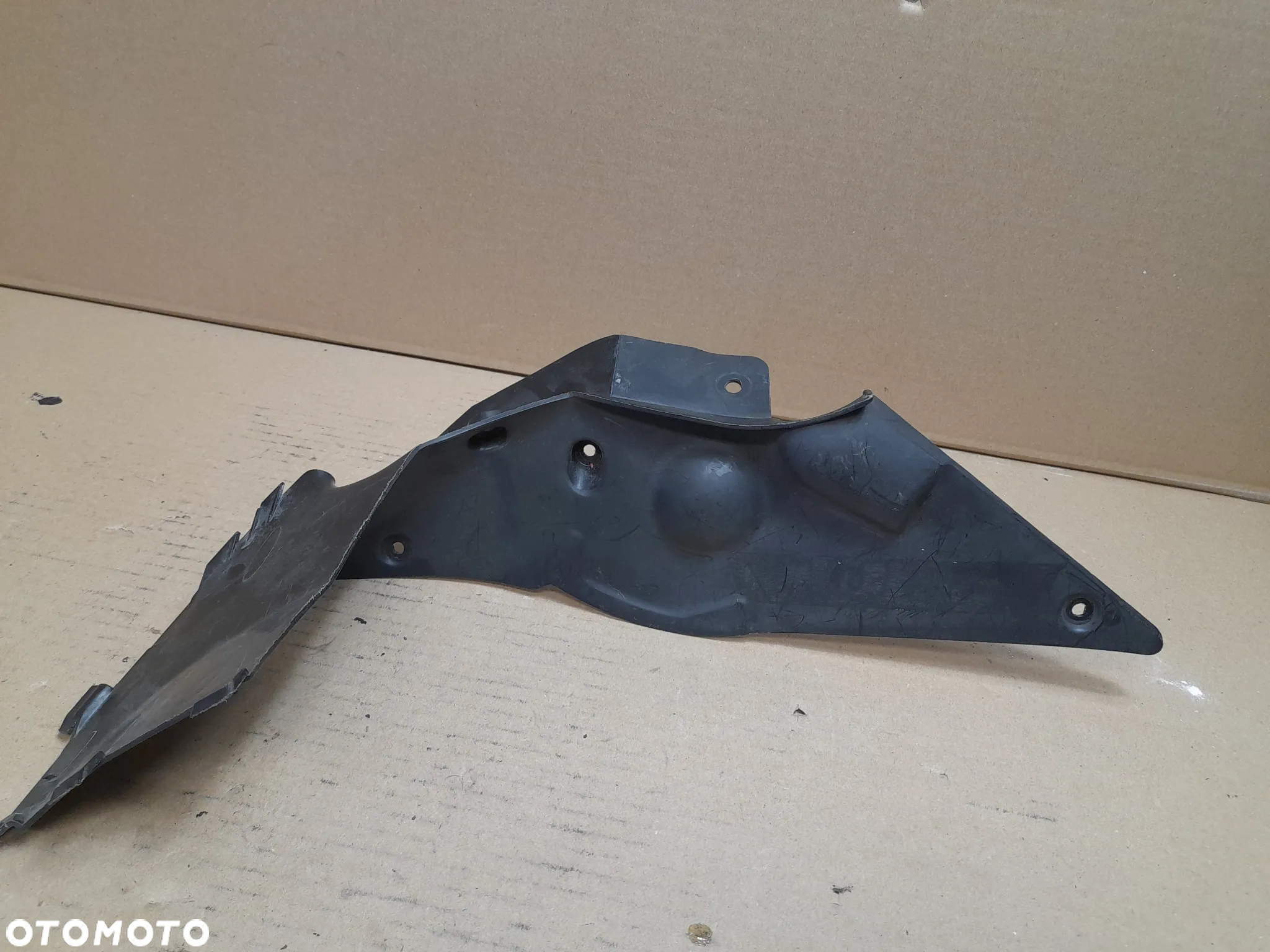 Kawasaki ER-6f 650 (2009 - 2011) Wypełnienie osłona prawa owiewka - 4