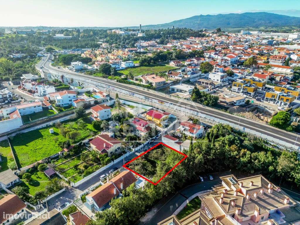 Terreno de 545 m² em Cascais (Alcabideche) - Grande imagem: 2/13